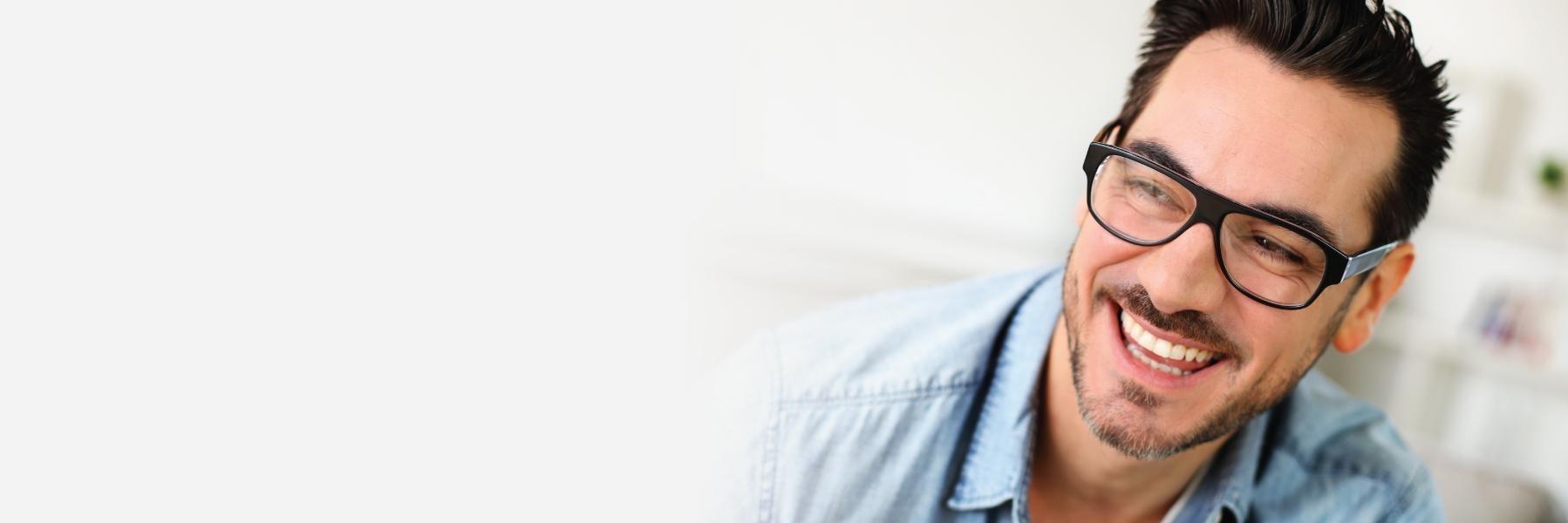 Dentist Patient | Uptown Comprehensive Dentistry and Prosthodontics