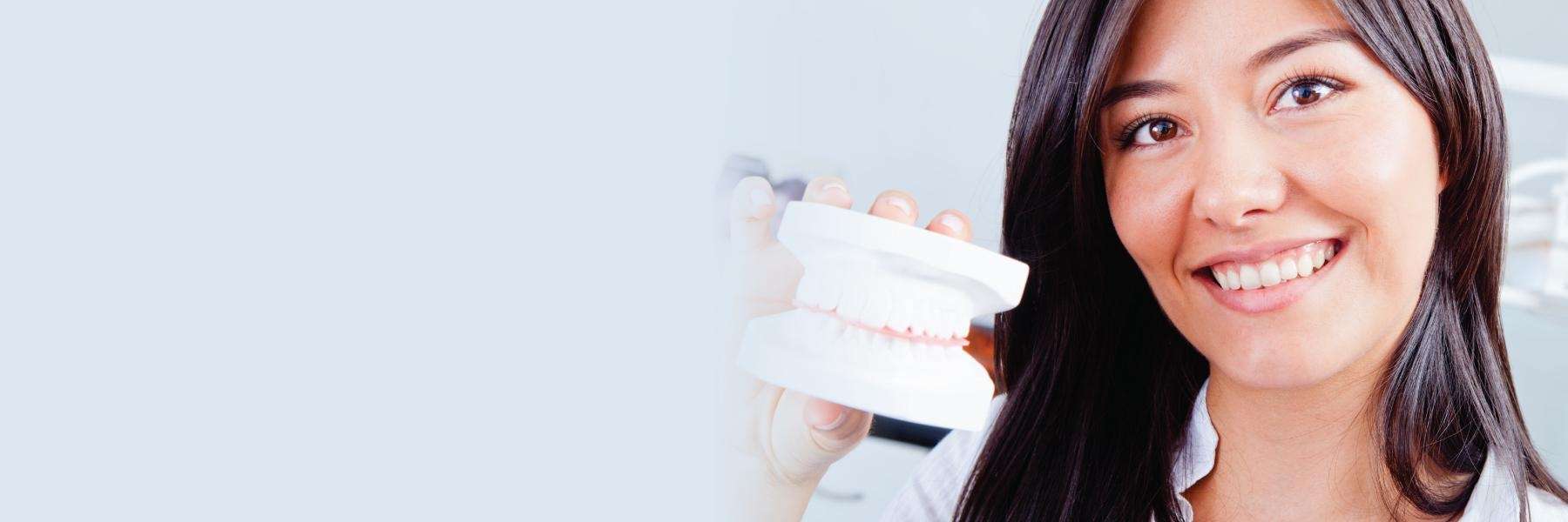 cosmetic dentist in aurora